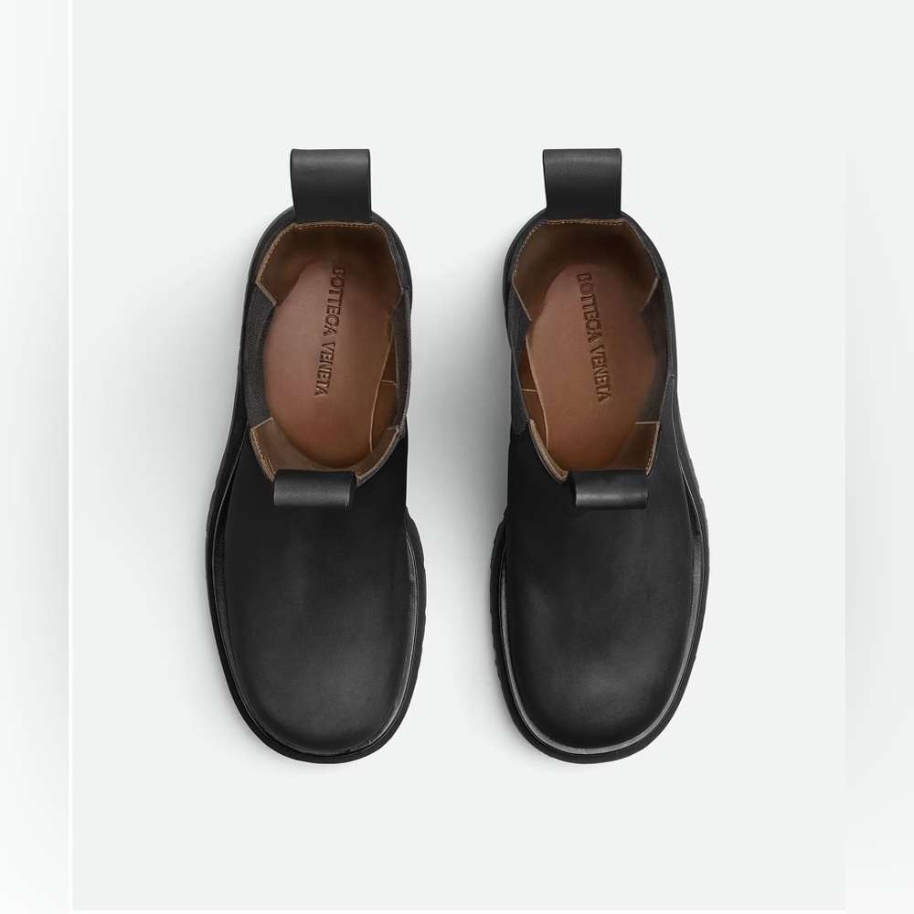 Bottega Veneta Lug Sole Chelsea Boot - Picture 4 of 12
